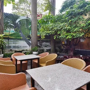 Bliss Boutique Saigon - Bui Vien Street & Ben Thanh Market *** Хошимин